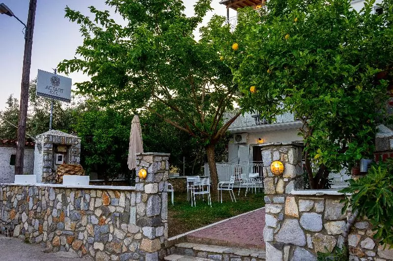 Act Art Skiathos