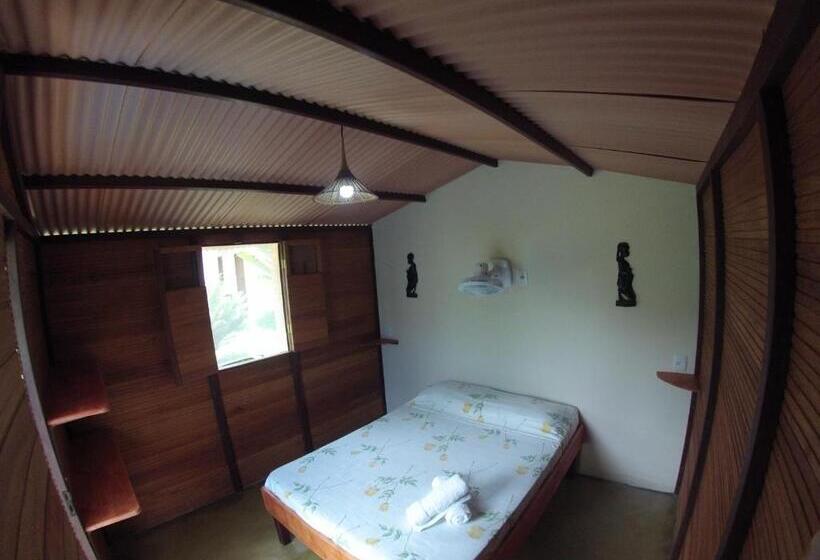 הוסטל Family Guest House