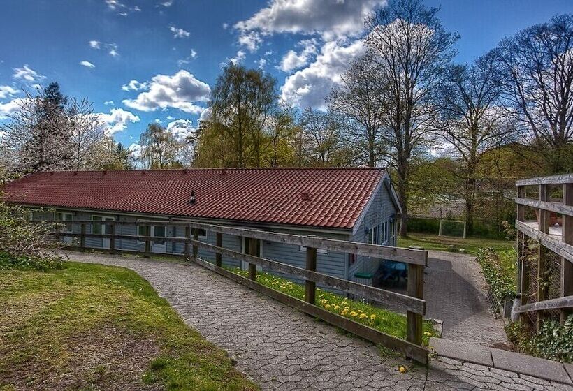 Hostel Fredensborg Vandrerhjem, I Kongens Baghave