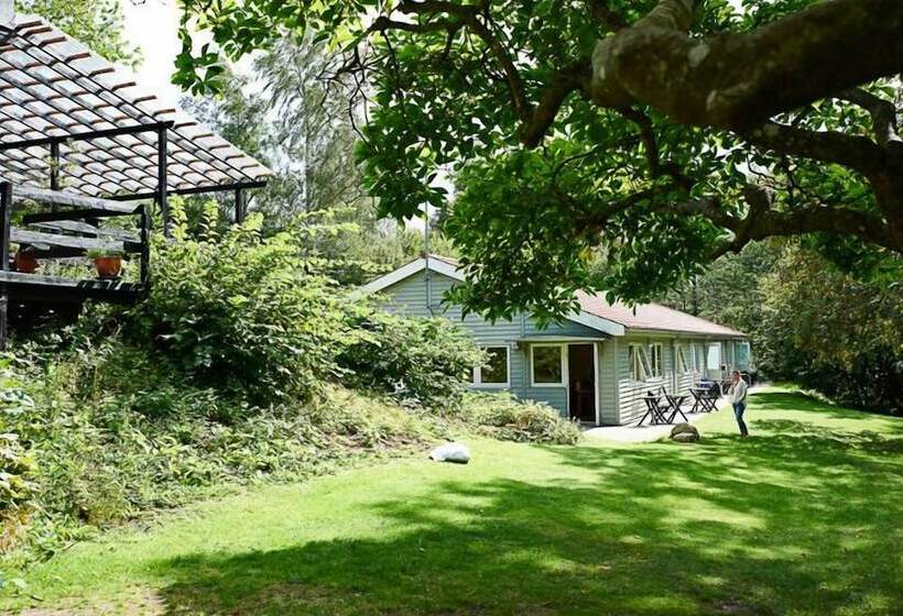 Hostel Fredensborg Vandrerhjem, I Kongens Baghave