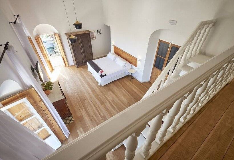 تختخواب و صبحانه Bekkeh