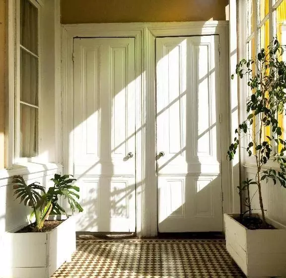 مسافرخانه La Galería B&b