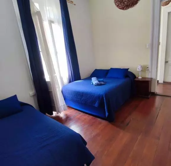 مسافرخانه La Galería B&b