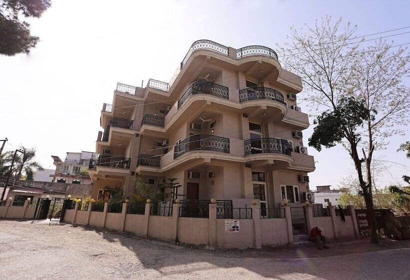 ホテル Fabexpress Central Park