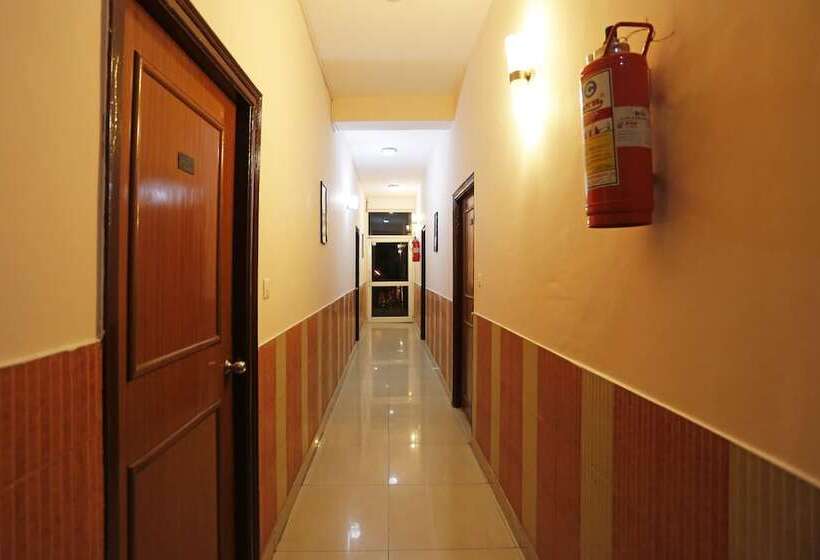 ホテル Fabexpress Central Park