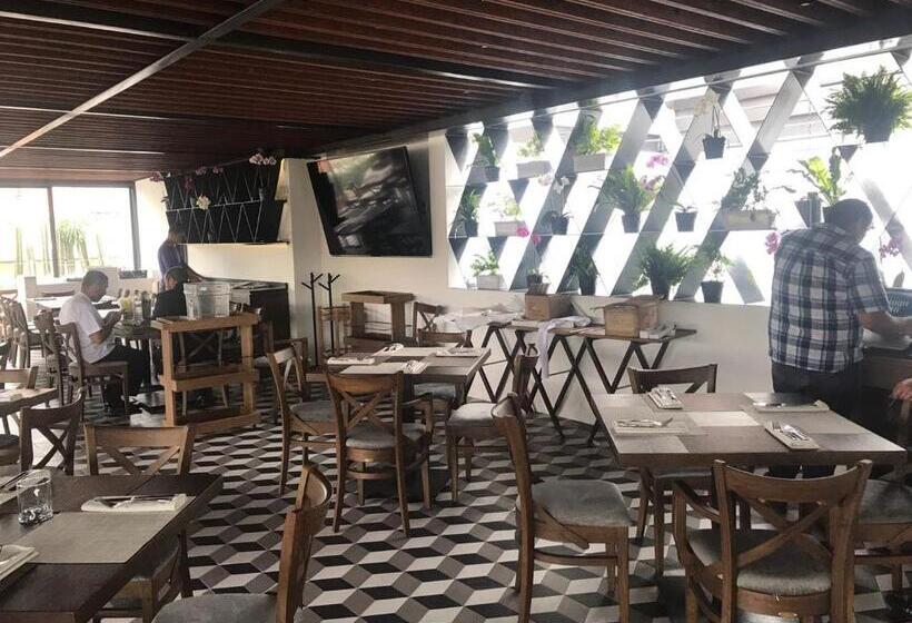 Domingo Santo Hotel Boutique