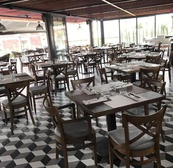 Domingo Santo Hotel Boutique