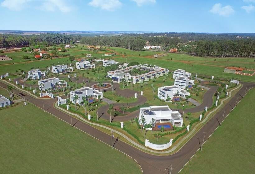 Green Village Hotel E Restaurante