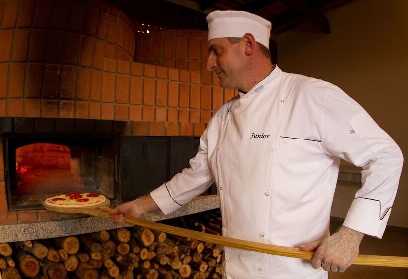 Green Village Hotel E Restaurante