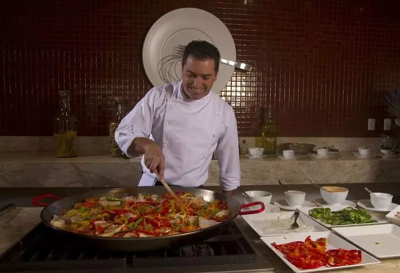 Green Village Hotel E Restaurante