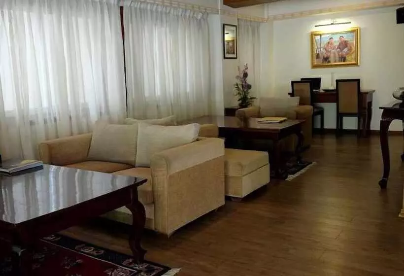 هتل Gyelsa Boutique