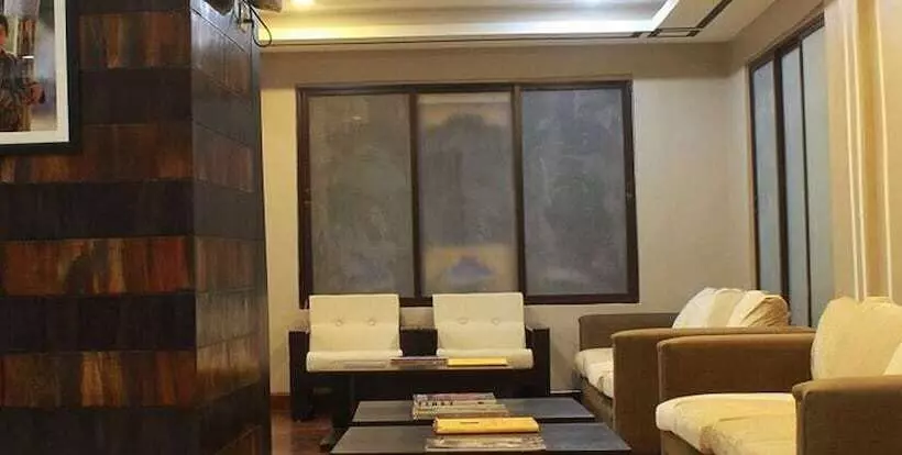 هتل Gyelsa Boutique