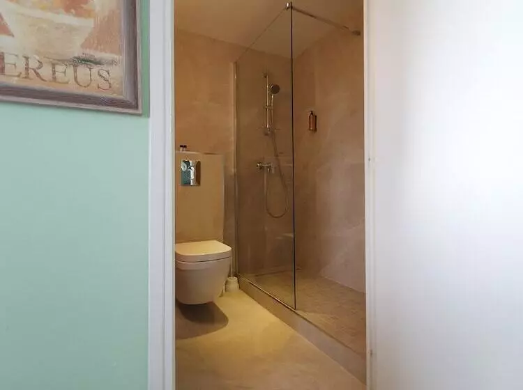 Hotel Hôtel Les Calanques