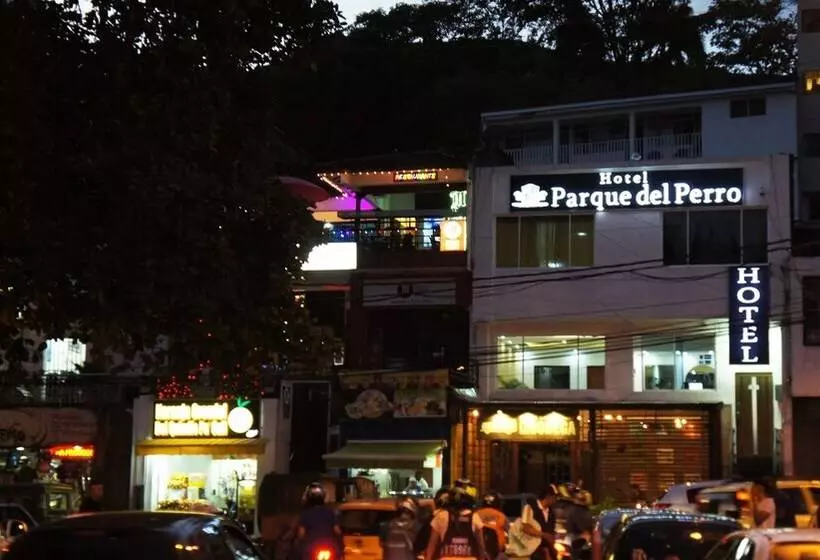 هتل Parque Del Perro
