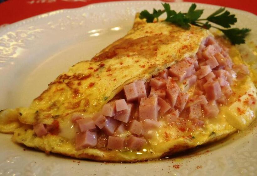 هتل Parque Del Perro