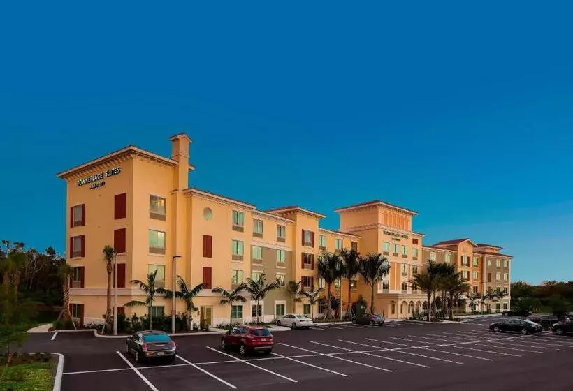 Hotelli Towneplace Suites By Marriott Fort Myers Estero