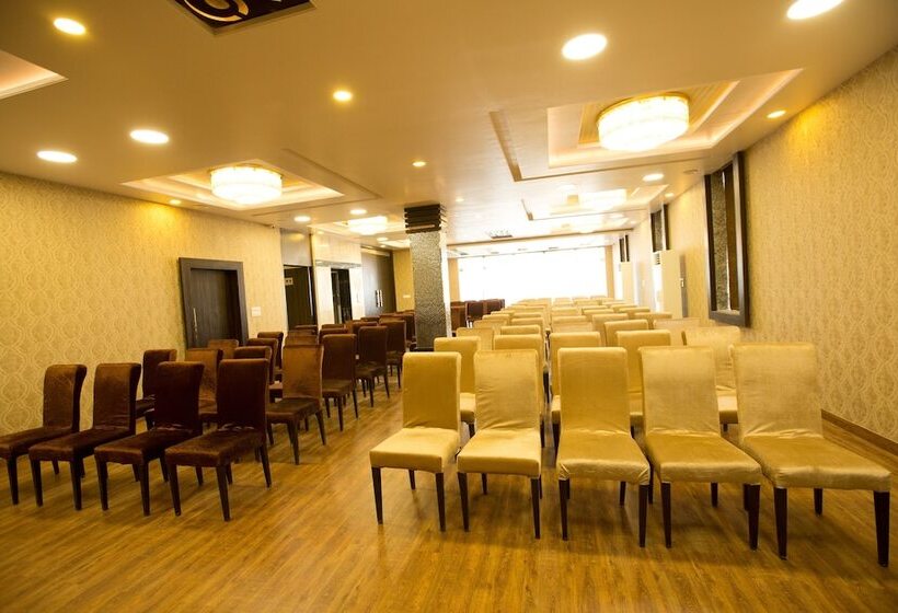 בית מלון כפרי White Mushroom Jaipur V Inn