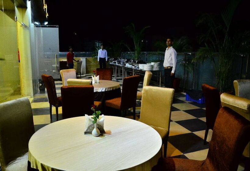 בית מלון כפרי White Mushroom Jaipur V Inn