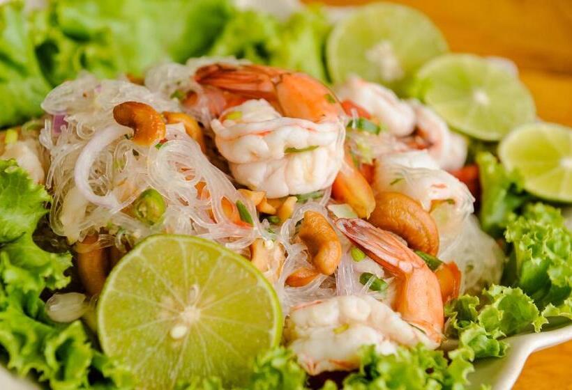 Phi Phi Phu Chalet Resort