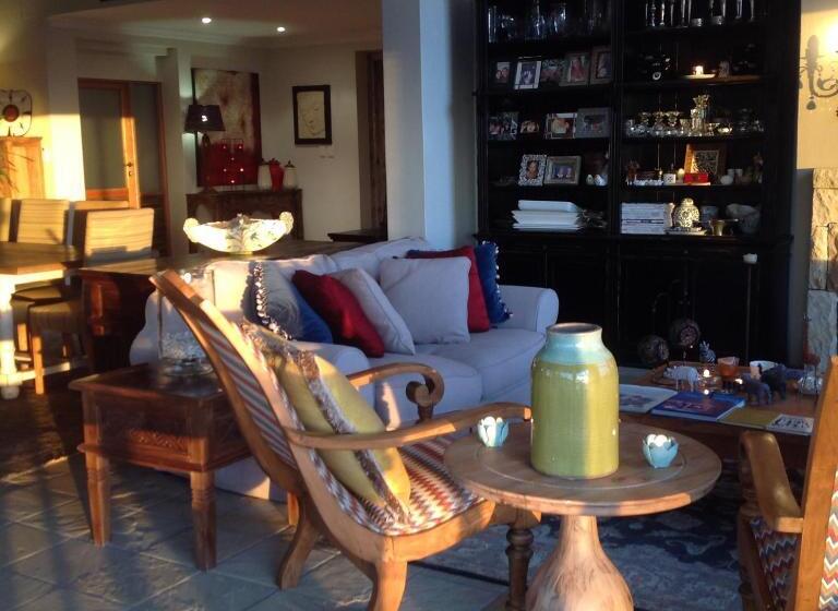 Bed and Breakfast 43 On Sandstone