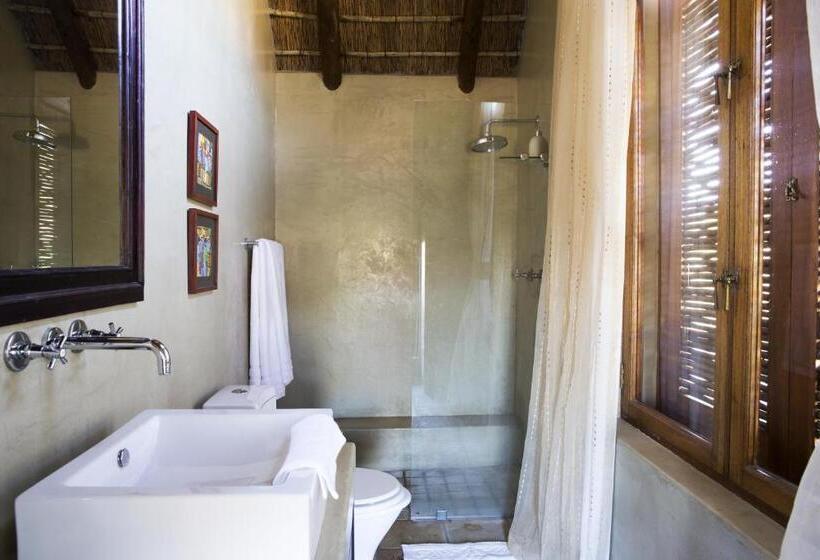 Bed and Breakfast 43 On Sandstone