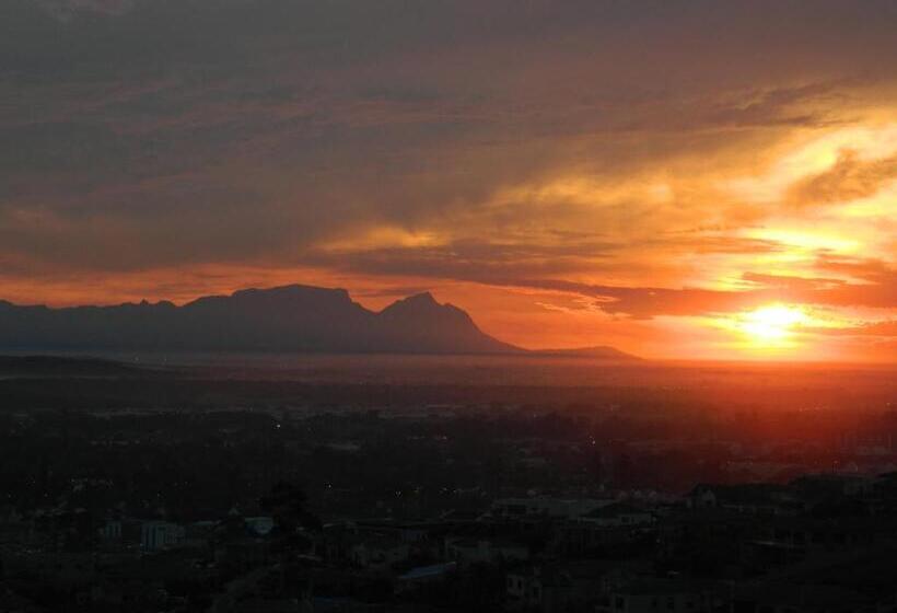 Bed and Breakfast 43 On Sandstone