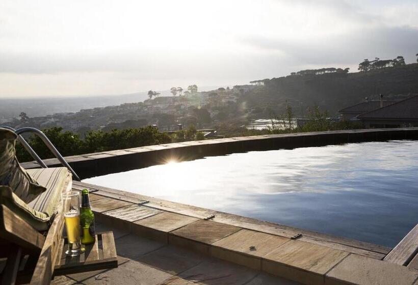 Bed and Breakfast 43 On Sandstone