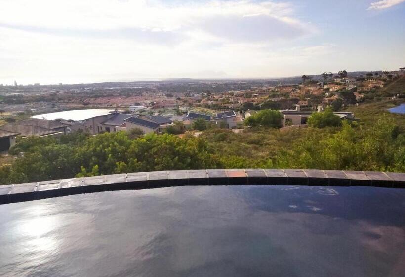 Bed and Breakfast 43 On Sandstone