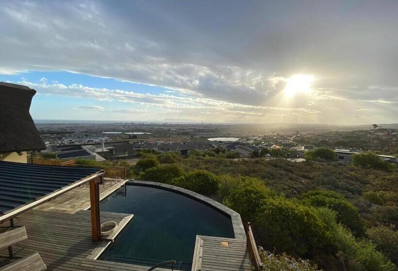 Bed and Breakfast 43 On Sandstone