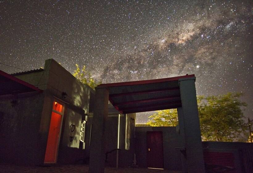 민박 The Ibis Lounge