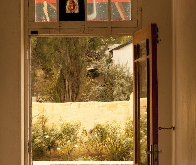 민박 The Ibis Lounge