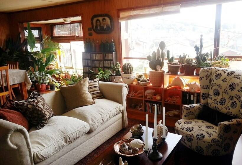 مسافرخانه Colores Del Puerto