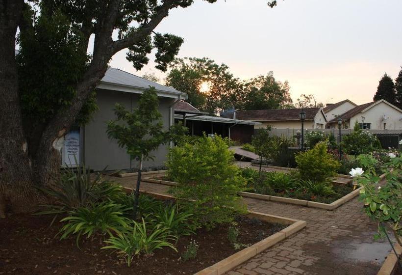 فندق فئة نجمة واحدة The Itumeleng Guest House