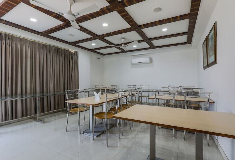 Fabhotel Prime Sapphire Inn