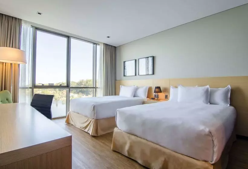 ホテル Hampton By Hilton Montevideo Carrasco