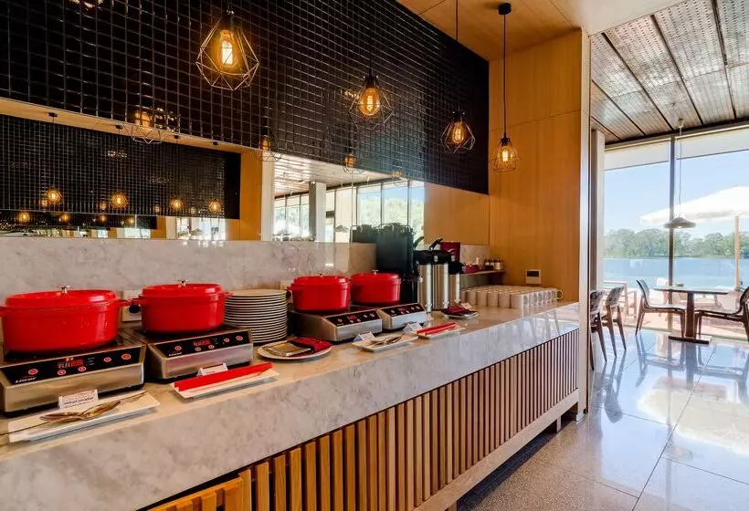 ホテル Hampton By Hilton Montevideo Carrasco