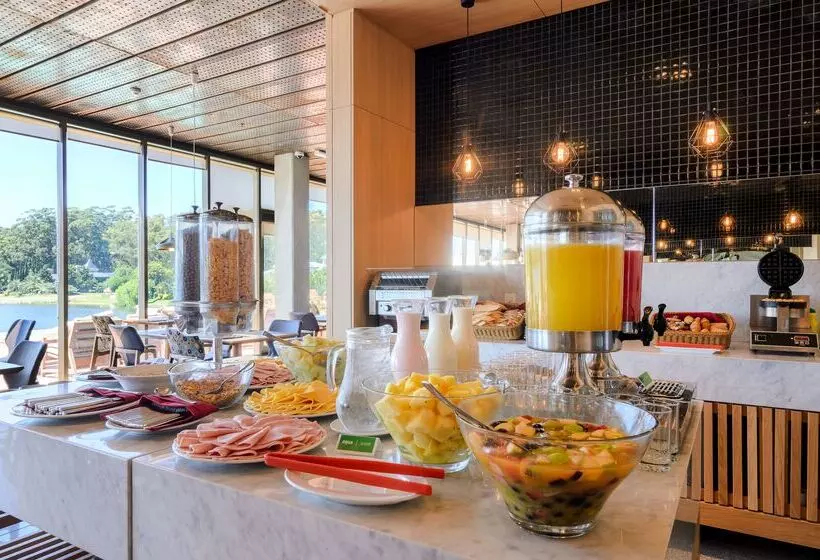ホテル Hampton By Hilton Montevideo Carrasco