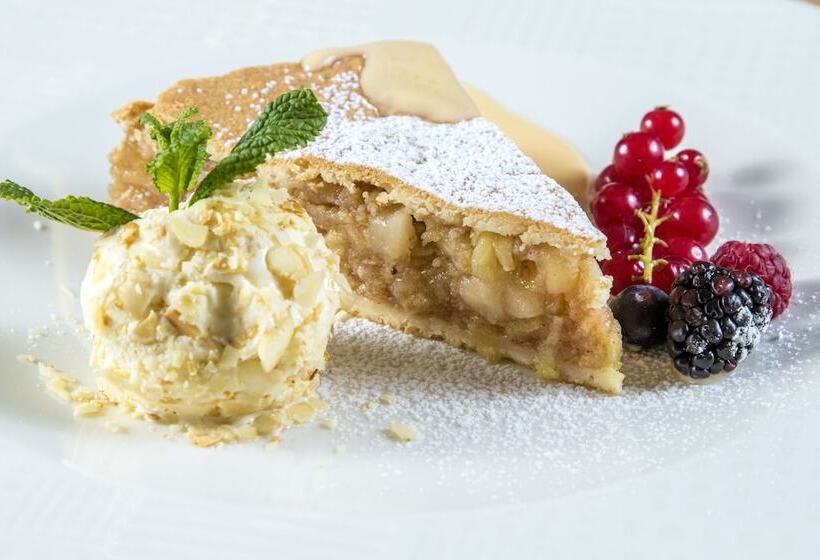 בית מלון כפרי Logos