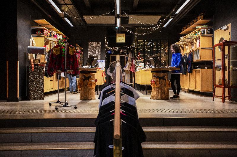 Mob Hotel Paris Les Puces