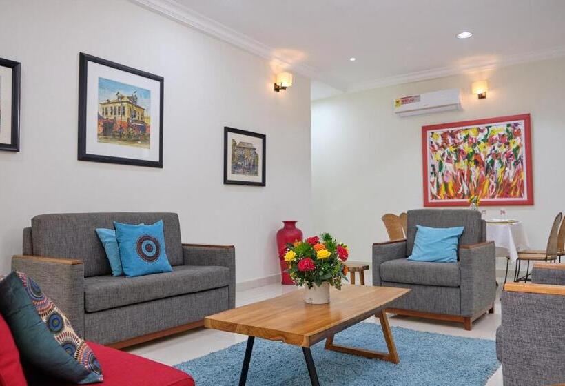 בית מלון כפרי The Highbridge Guest Lodge