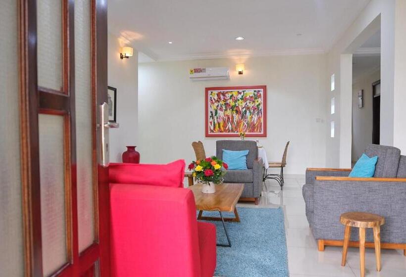 בית מלון כפרי The Highbridge Guest Lodge