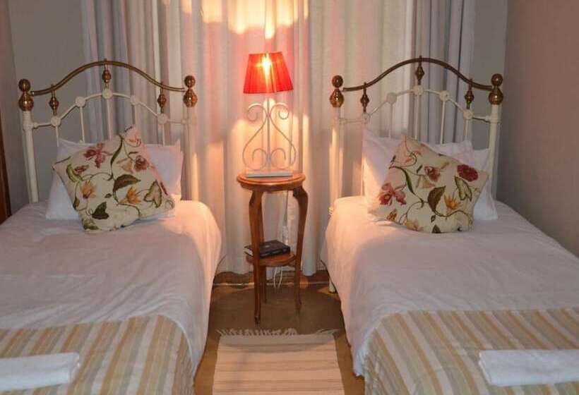 펜션 Stoep Cafe Guest House