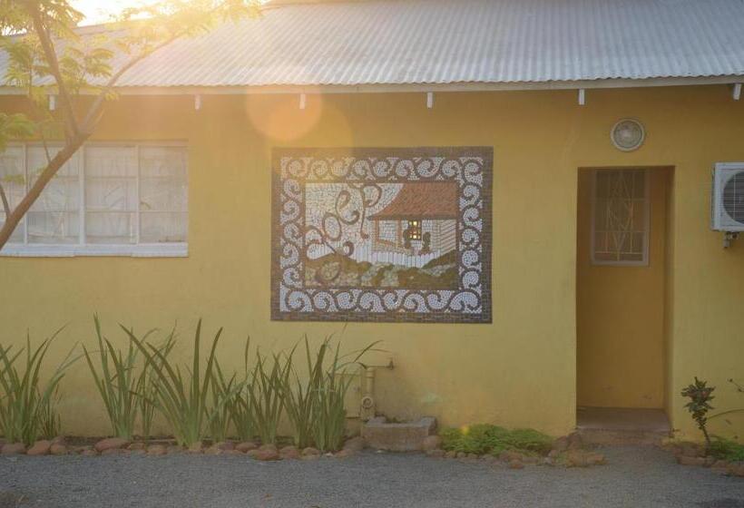 펜션 Stoep Cafe Guest House