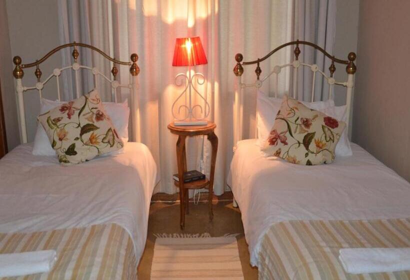 펜션 Stoep Cafe Guest House