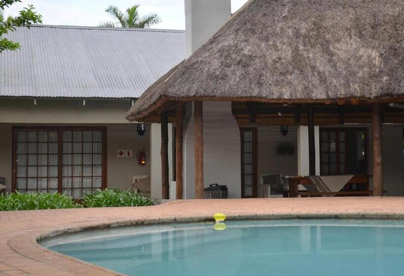 펜션 Stoep Cafe Guest House