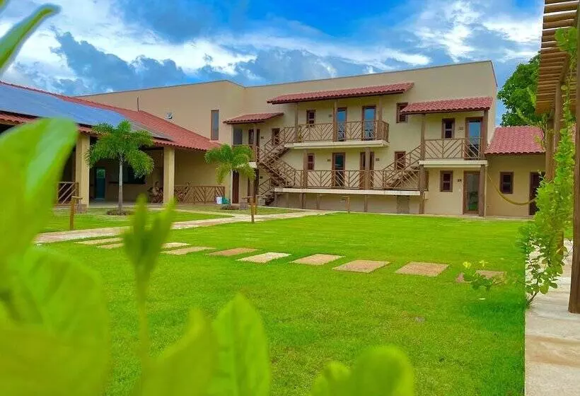 Hotelli Pousada Obah Village