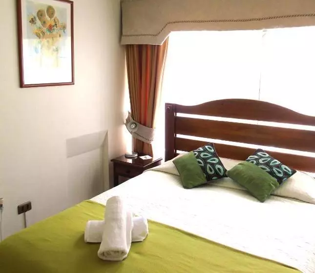 Hostal Junge