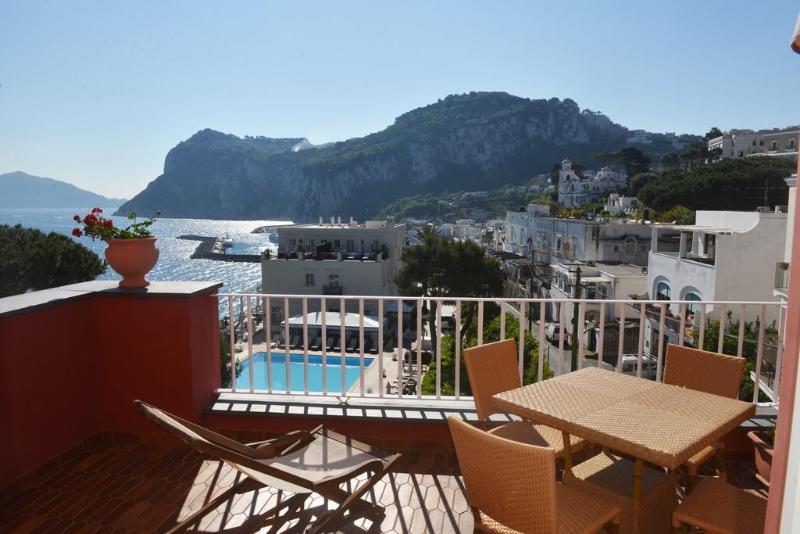 فندق Bristol Capri