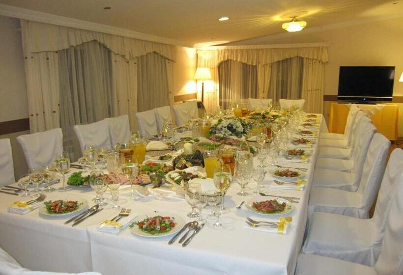 Отель Colosseum