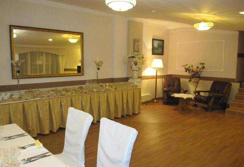 Отель Colosseum